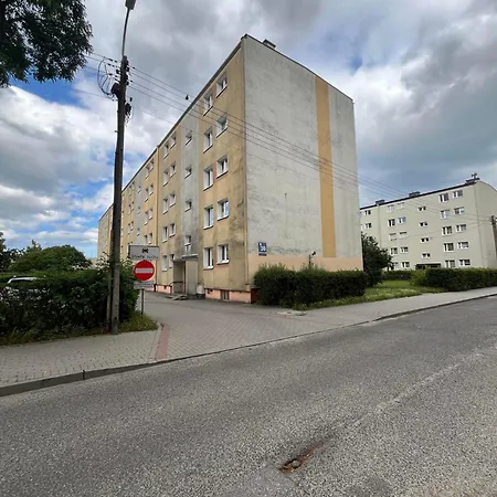 Gniewska 30 *